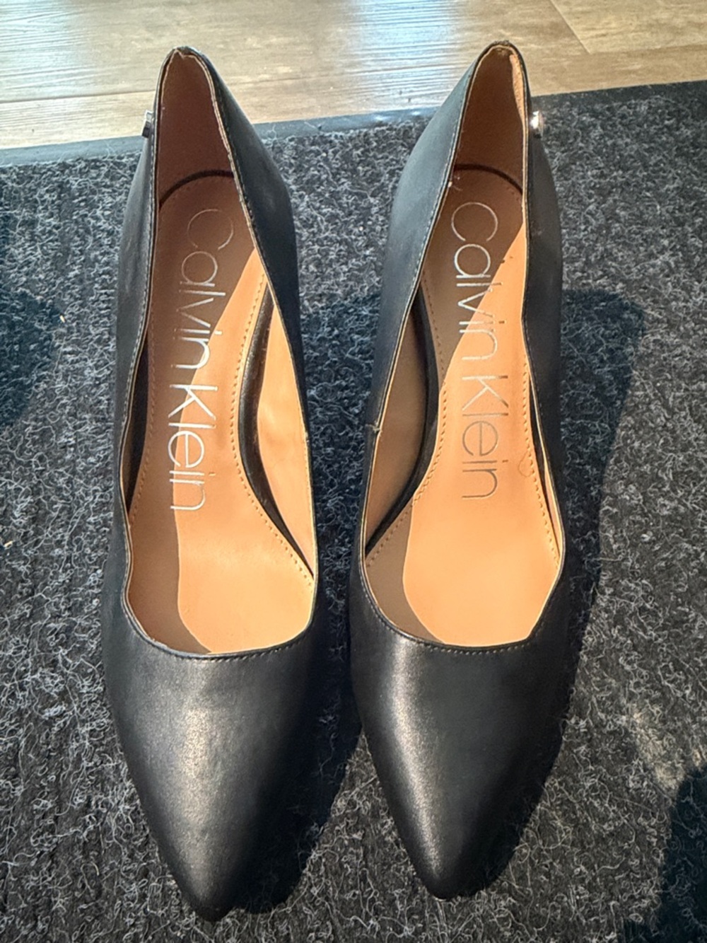 Calvin Klein Black Pointed Toe Leather Pumps